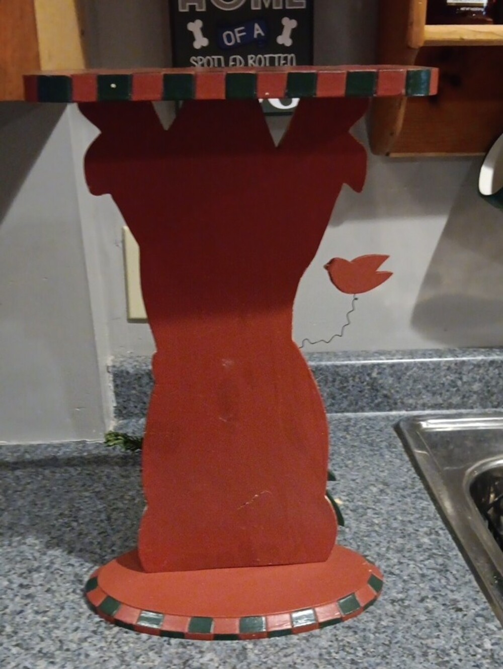 Rustic Red Santa Holiday Table Decor - Picture 4 of 4